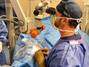 Cataract Doctor Helping Patients in Palm Beach